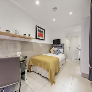 Studio met een King Size Bed